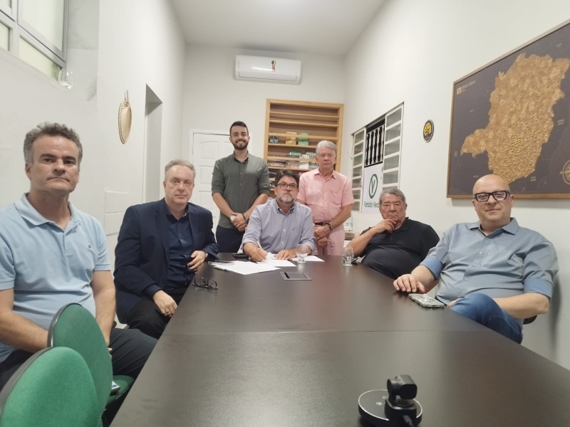 Noticia partido-verde-de-minas-gerais-oficializa-apoio-a-lula-patrus-e-marilia-e